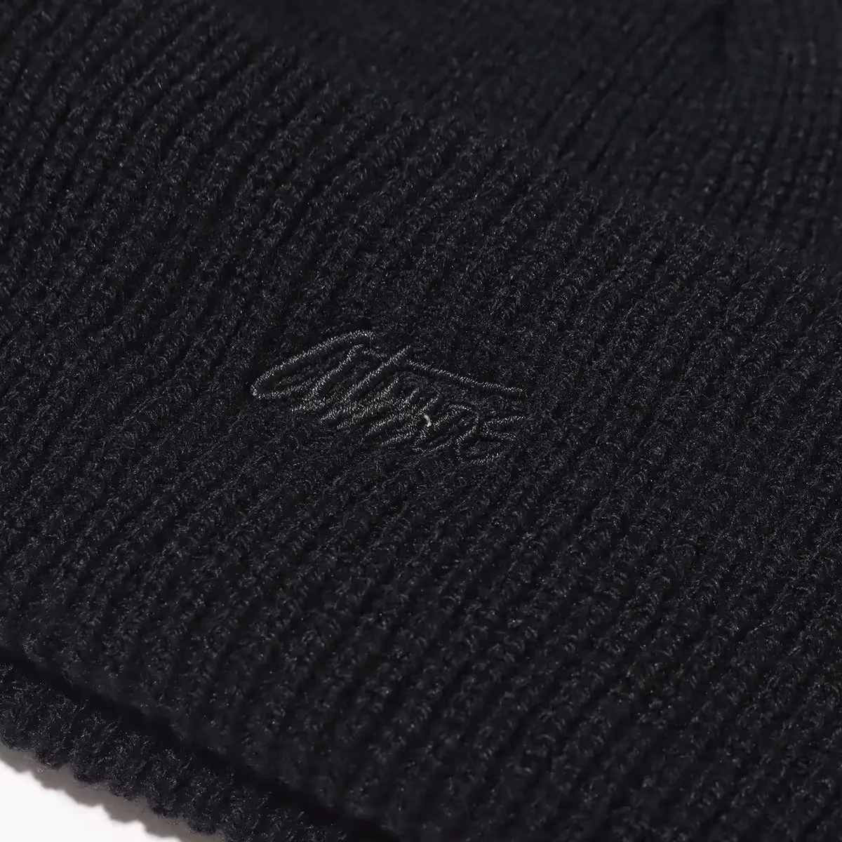 ATMOS SMALL LOGO KNIT CAP