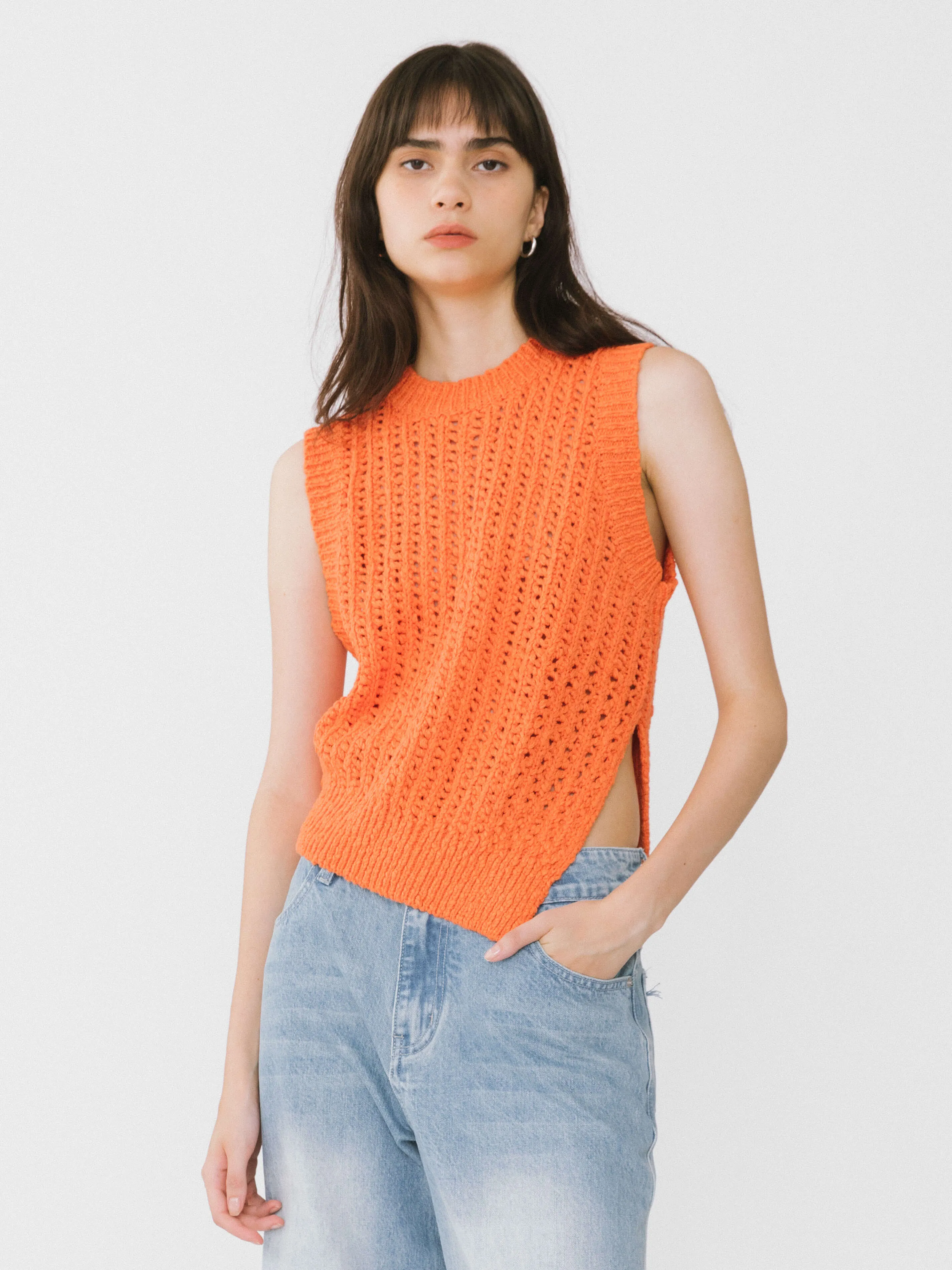 Cropped Asymmetric Knit Vest