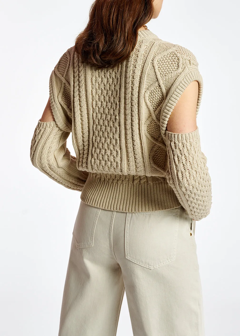 Ecru cable-knitted sweater with detachable sleeves