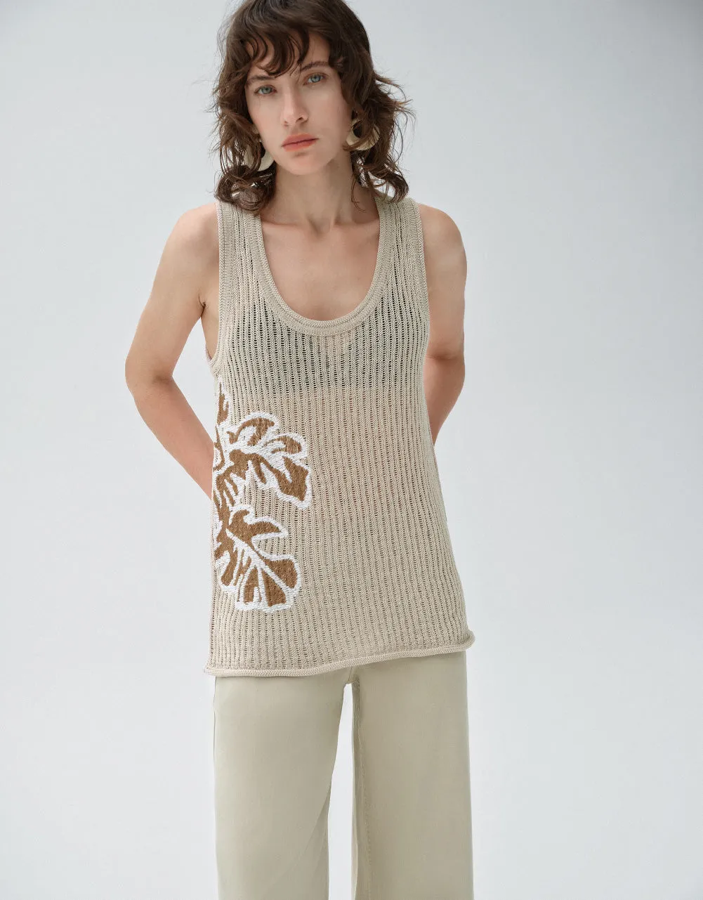 Leaf Printed Knitted Vest