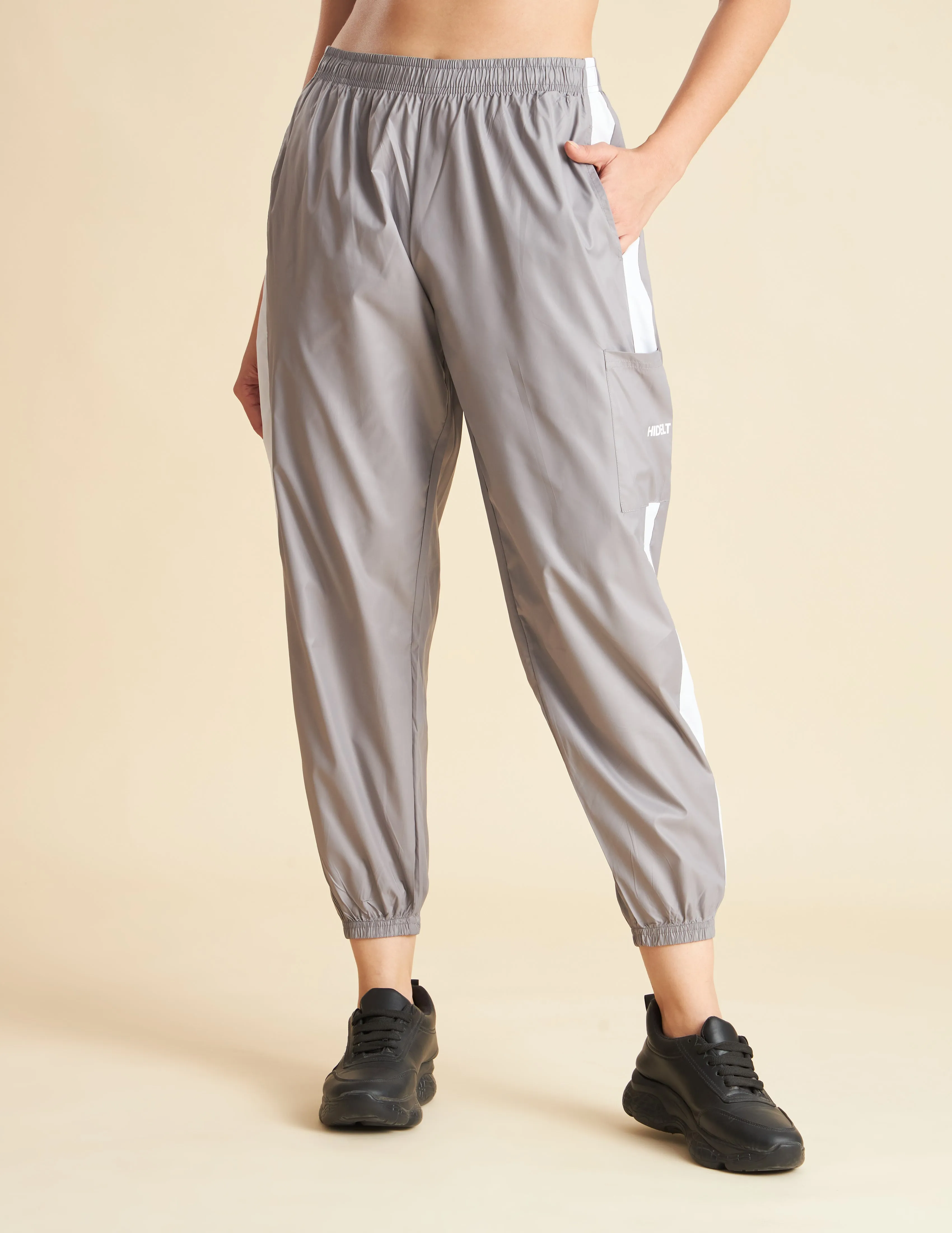 Women Grey NS Loose Fit Solid Training Woven Joggers